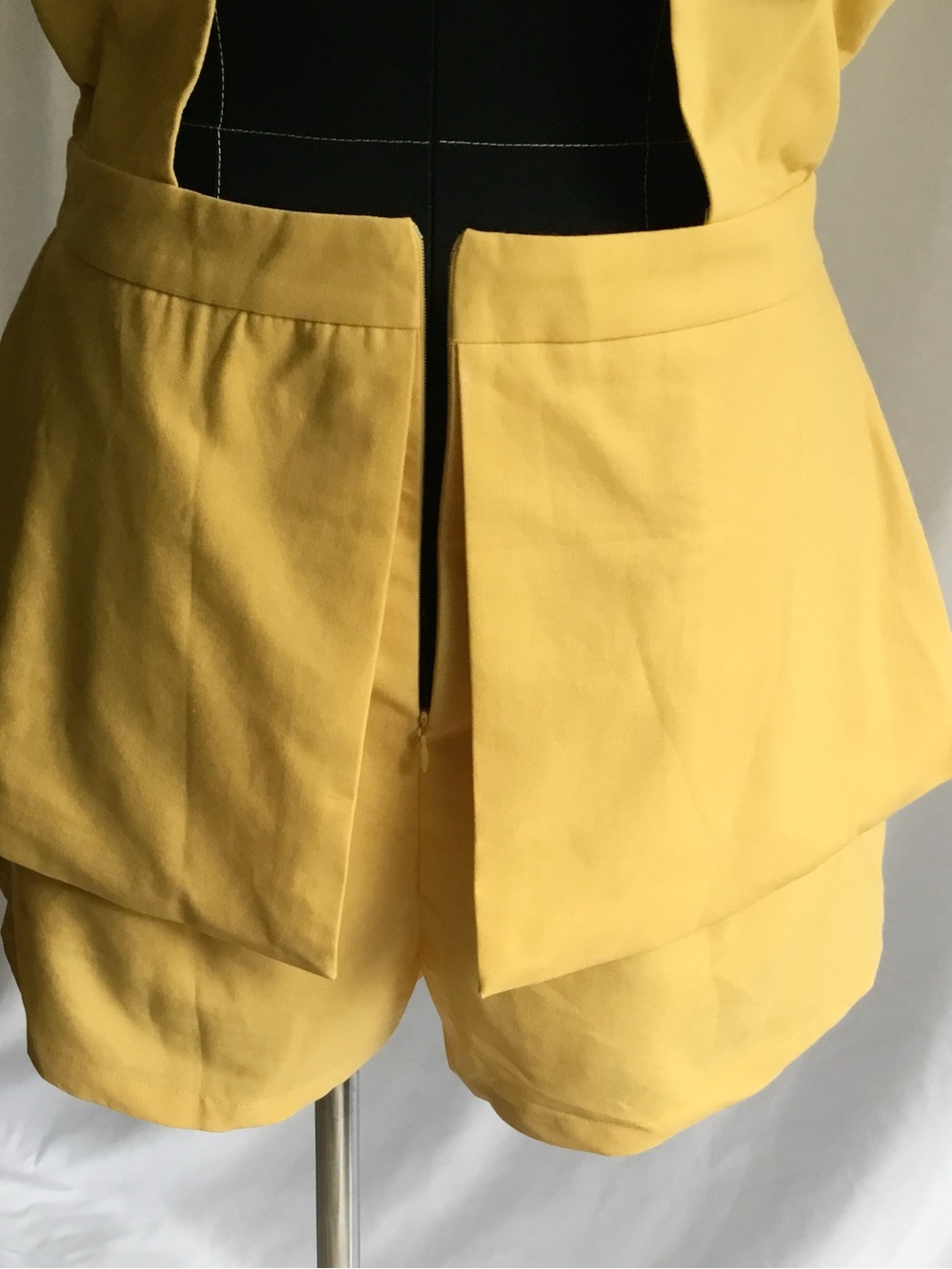 Yellow Deep-V Sleeveless Romper - Picture 6 of 8